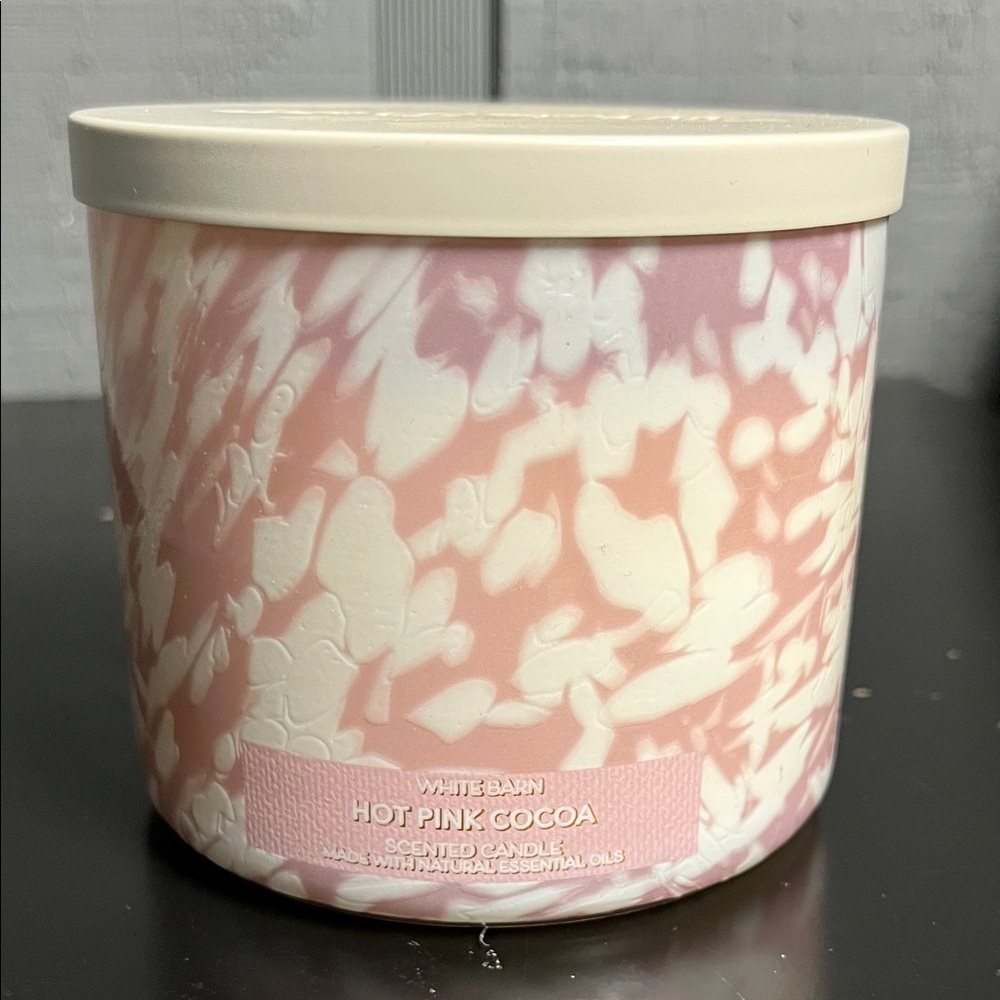 White Barn Pink and Cream Scented Candle